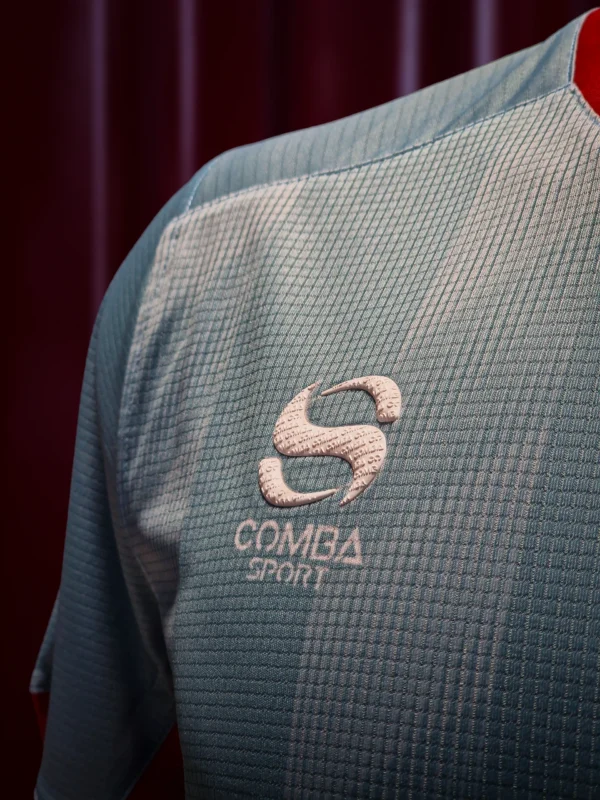 Maillot Moghreb Atlético Tétouan rouge et bleu clair