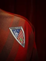 Moghreb Atlético Tetuán red training shirt