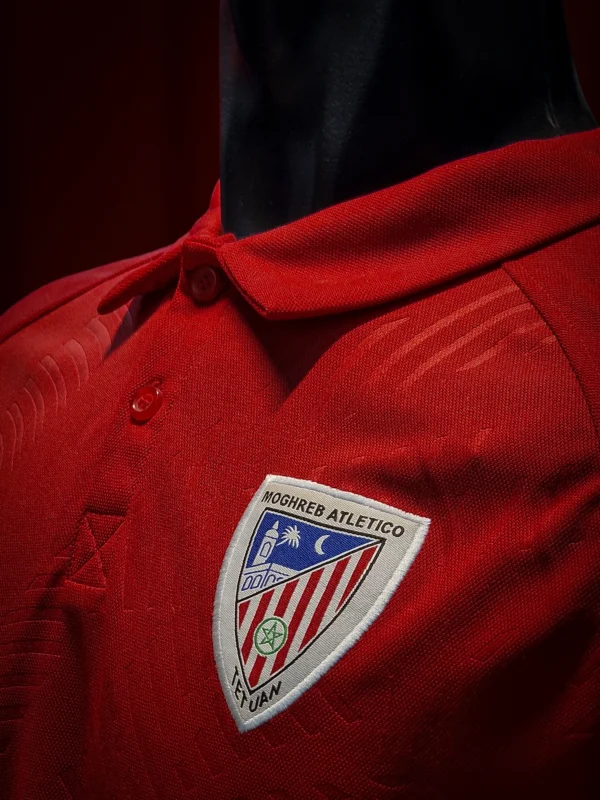 Moghreb Atlético Tetuán red polo shirt