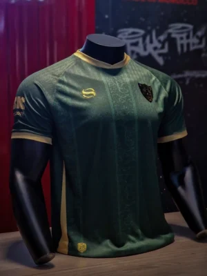 Le Nouveau Maillot du KAC Doré et Vert L’Édition Royale 2025